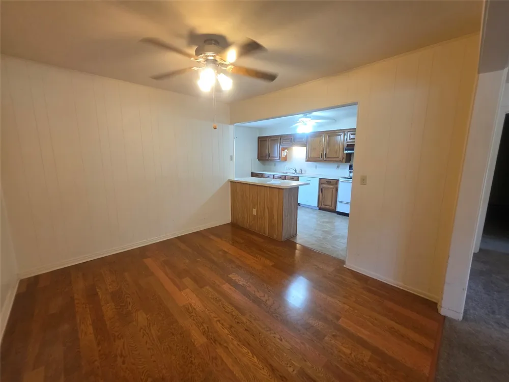1213 Hillcrest Drive Graham, TX 76450
