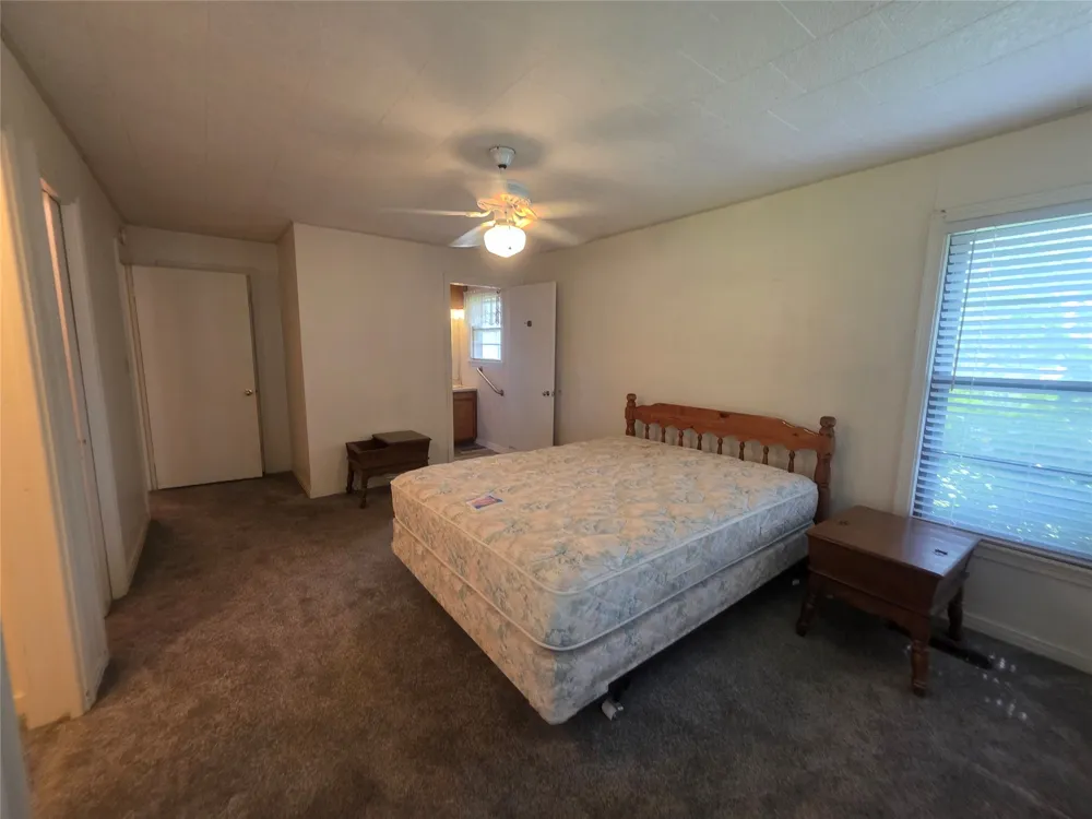 1213 Hillcrest Drive Graham, TX 76450