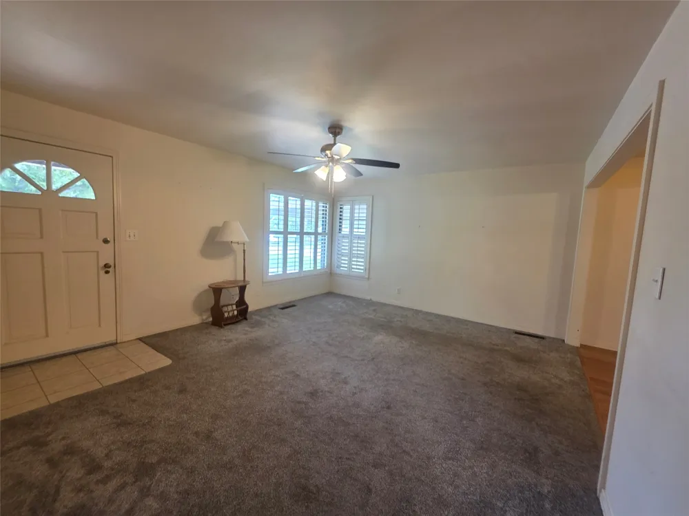 1213 Hillcrest Drive Graham, TX 76450
