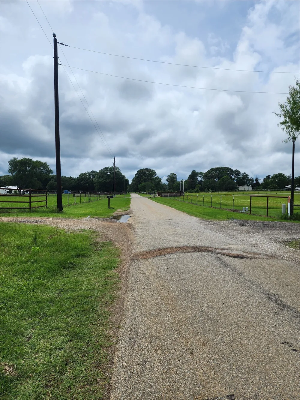 951 County Road 3800 Athens, TX 75752