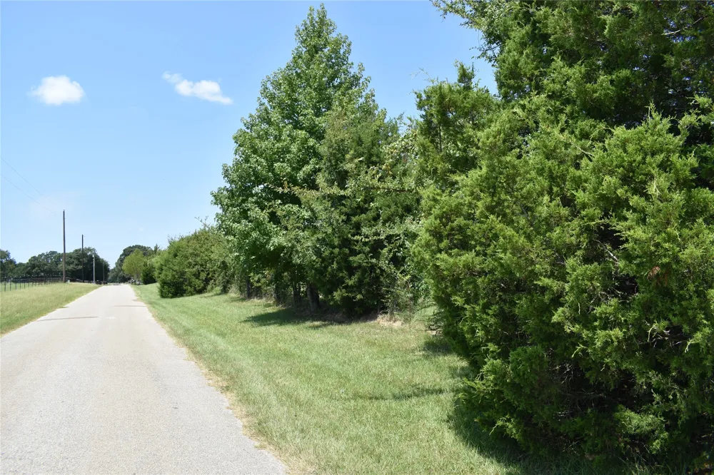 951 County Road 3800 Athens, TX 75752