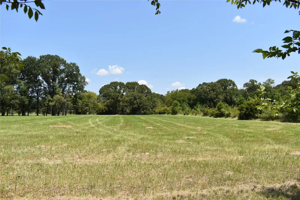 951 County Road 3800 Athens, TX 75752
