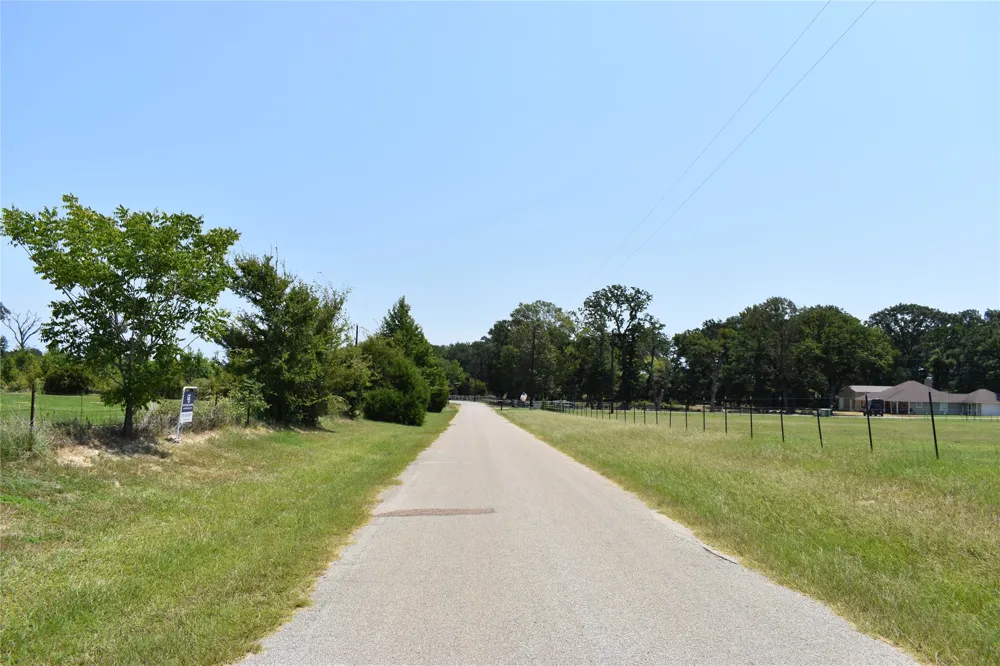 951 County Road 3800 Athens, TX 75752