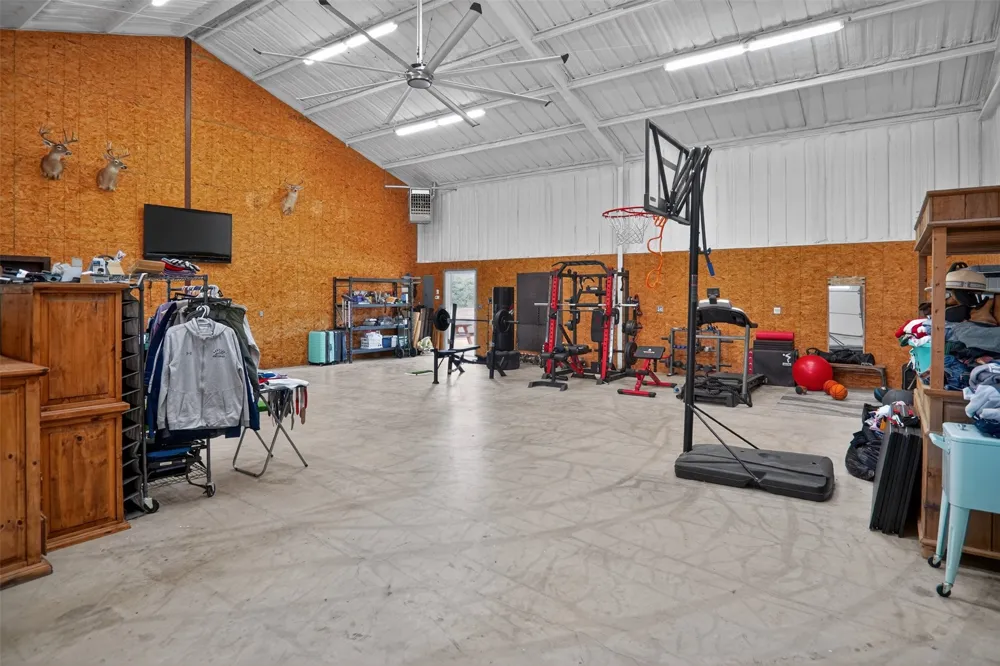 1524 County Road 34520 Sumner, TX 75486