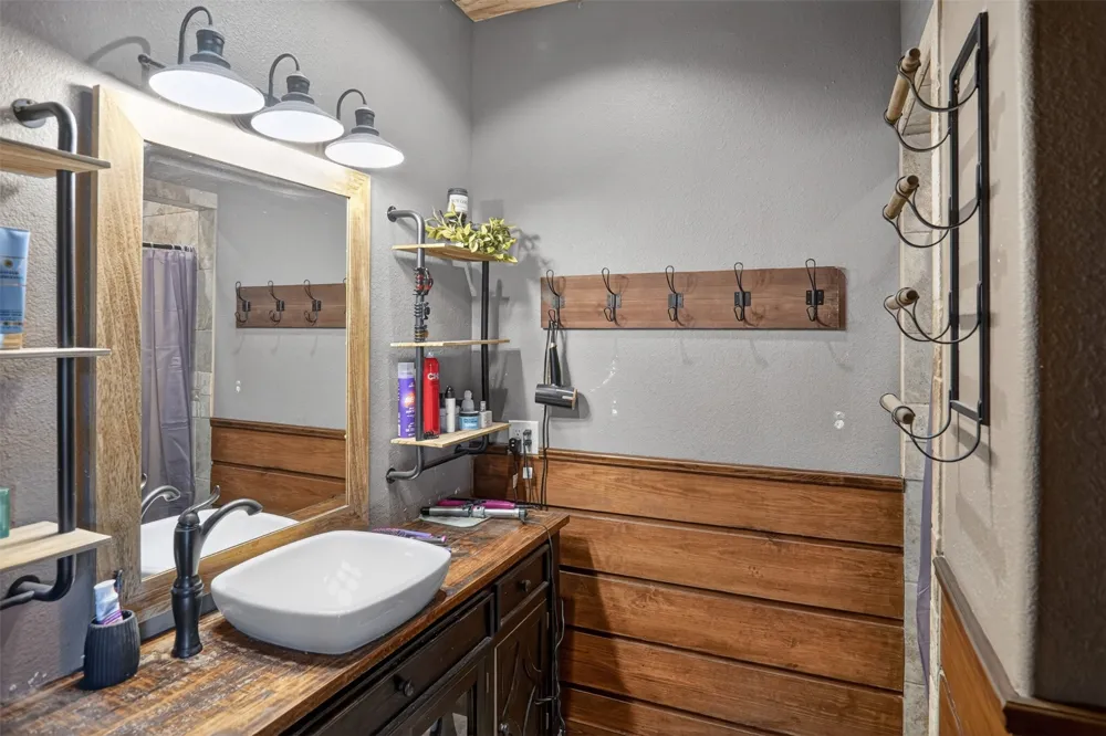 1524 County Road 34520 Sumner, TX 75486