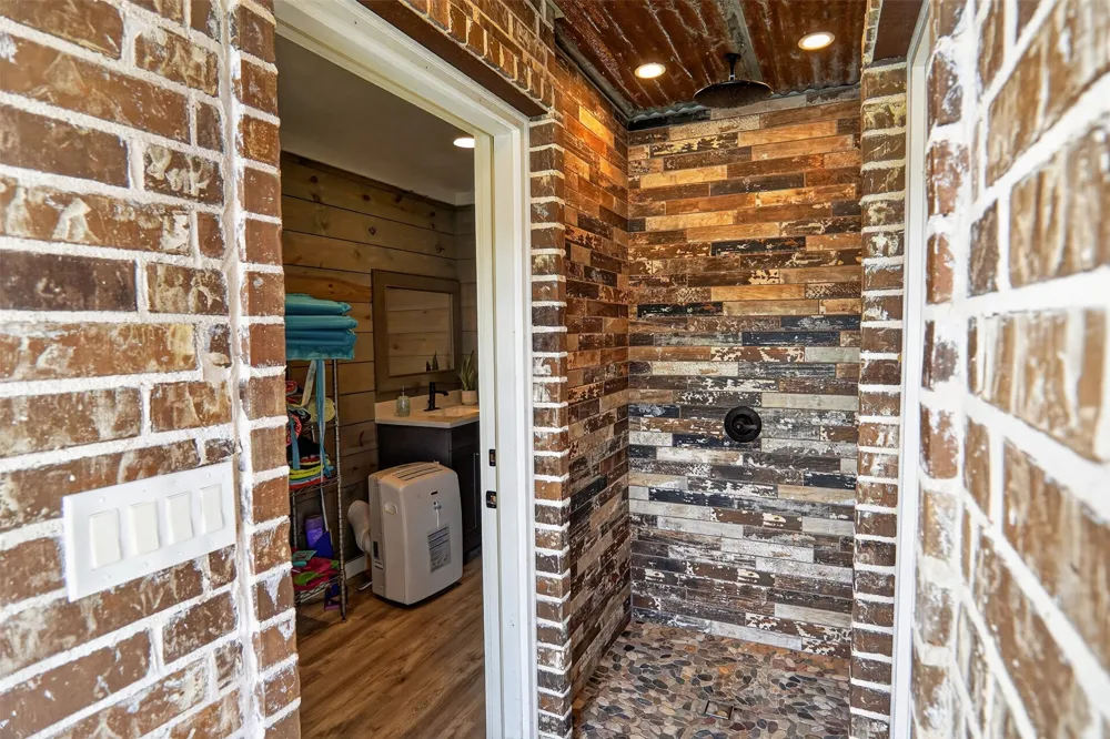 1524 County Road 34520 Sumner, TX 75486