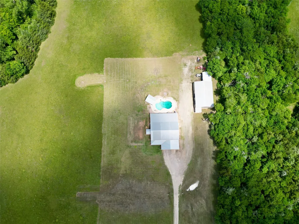 1524 County Road 34520 Sumner, TX 75486