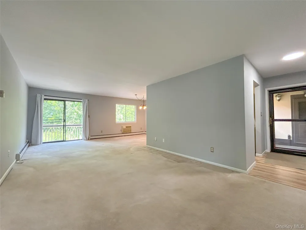 5 Loudon Drive #9 Fishkill, NY 12524