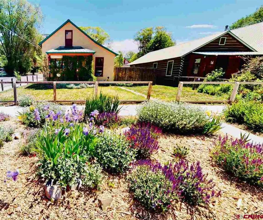 339 Onarga Avenue Paonia, CO 81428
