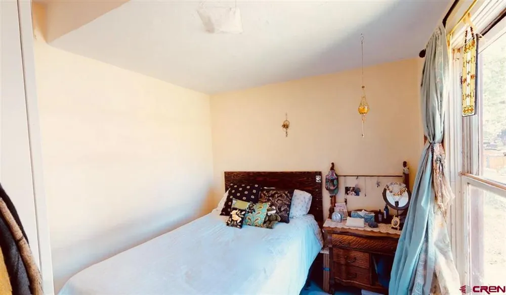 339 Onarga Avenue Paonia, CO 81428
