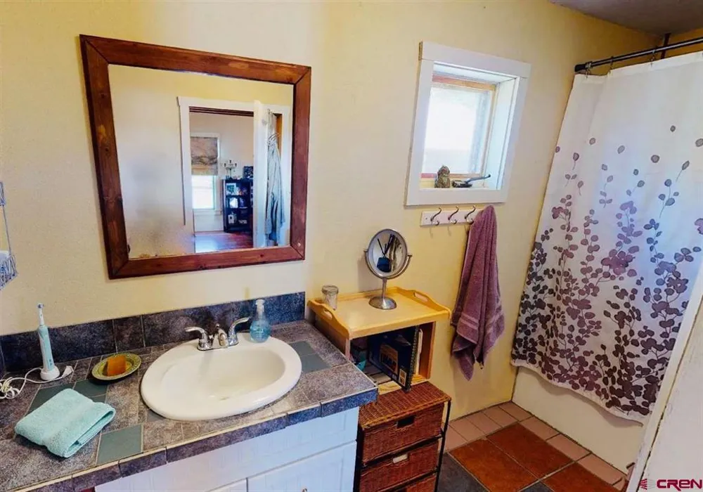 339 Onarga Avenue Paonia, CO 81428