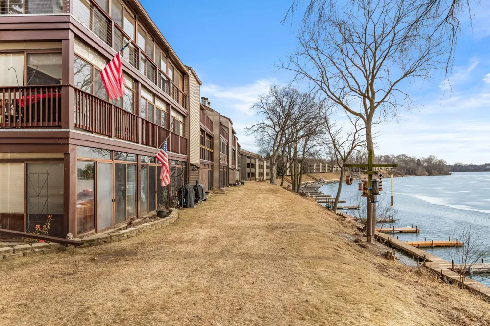 730 Cliffs Drive #303A Ypsilanti Charter Township, MI 48198