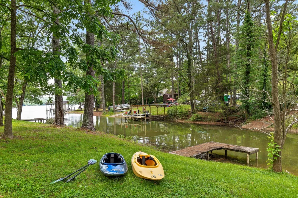 16211 Lakewood Drive Sale Creek, TN 37373
