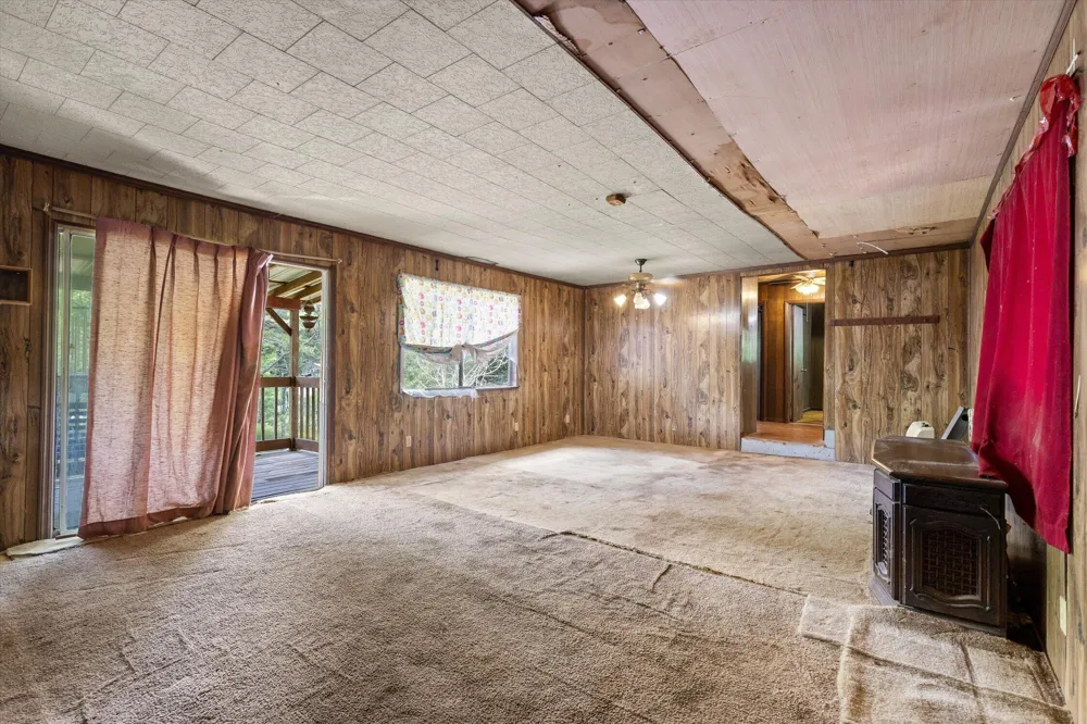 16211 Lakewood Drive Sale Creek, TN 37373