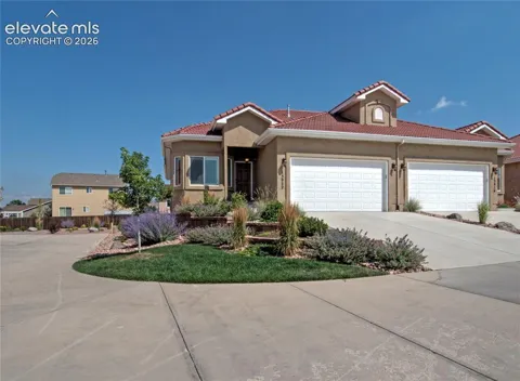 13922 Paradise Villas Grove