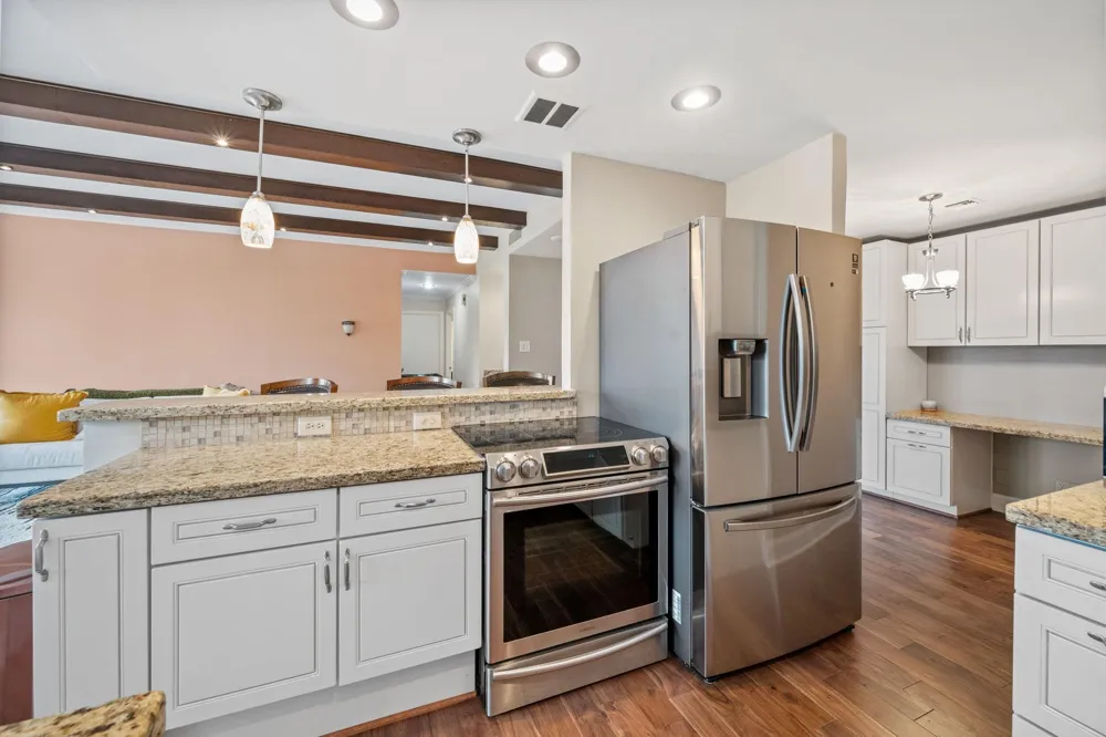 49 Briar Hollow Lane #401 Houston, TX 77027