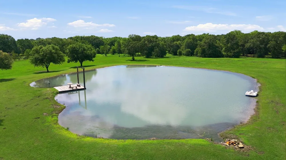 1711 Eagle Nest Acres Drive Wallis, TX 77485