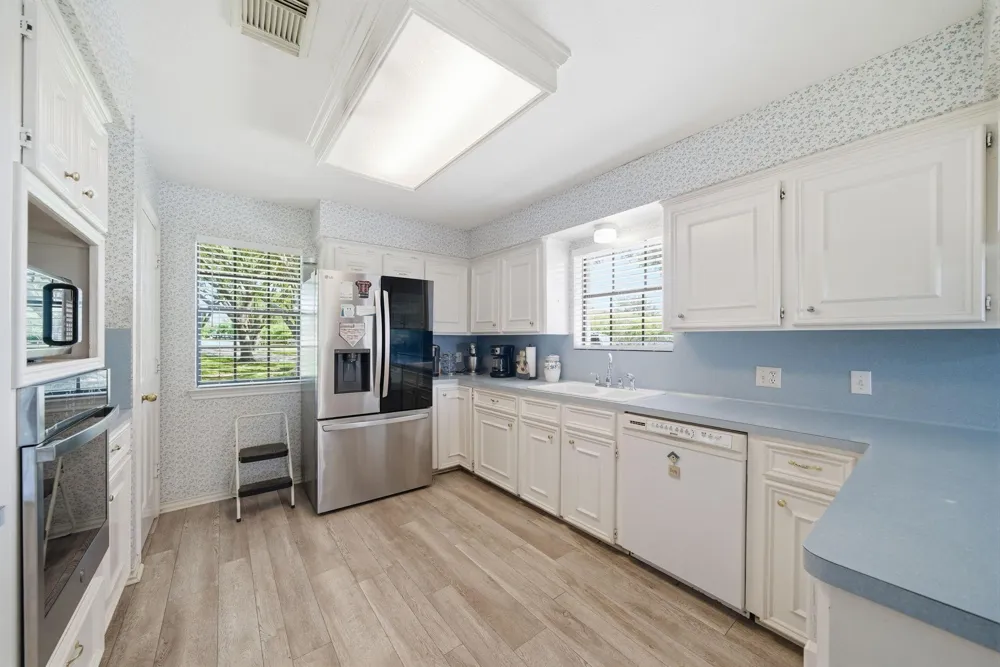 1711 Eagle Nest Acres Drive Wallis, TX 77485