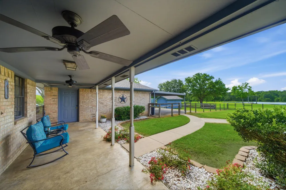 1711 Eagle Nest Acres Drive Wallis, TX 77485