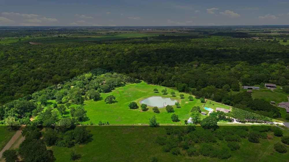 1711 Eagle Nest Acres Drive Wallis, TX 77485