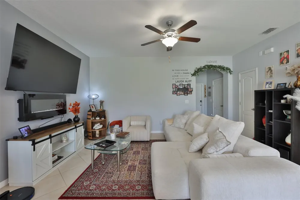 6370 TORRINGTON CIRCLE Lakeland, FL 33811