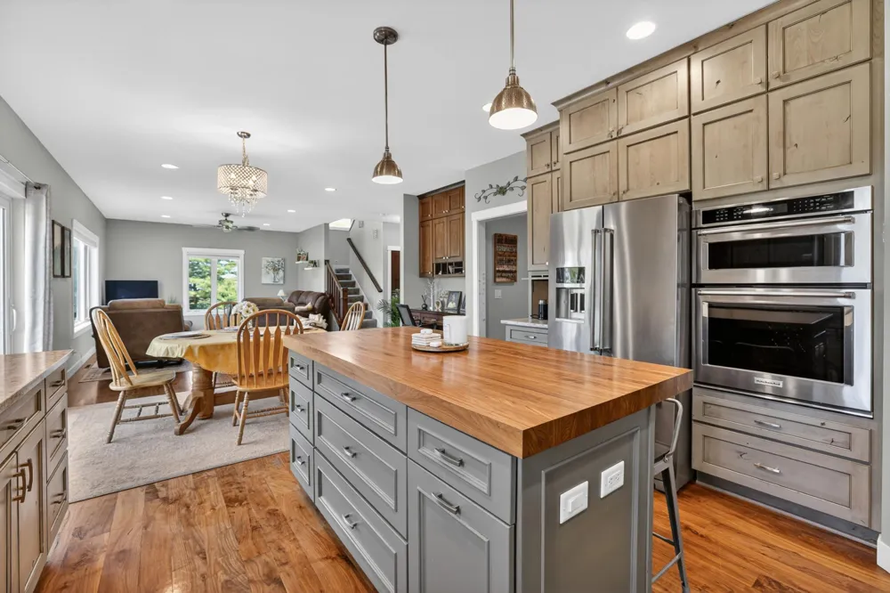 217 Skyline Drive Wabasha, MN 55981