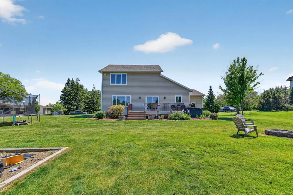 217 Skyline Drive Wabasha, MN 55981