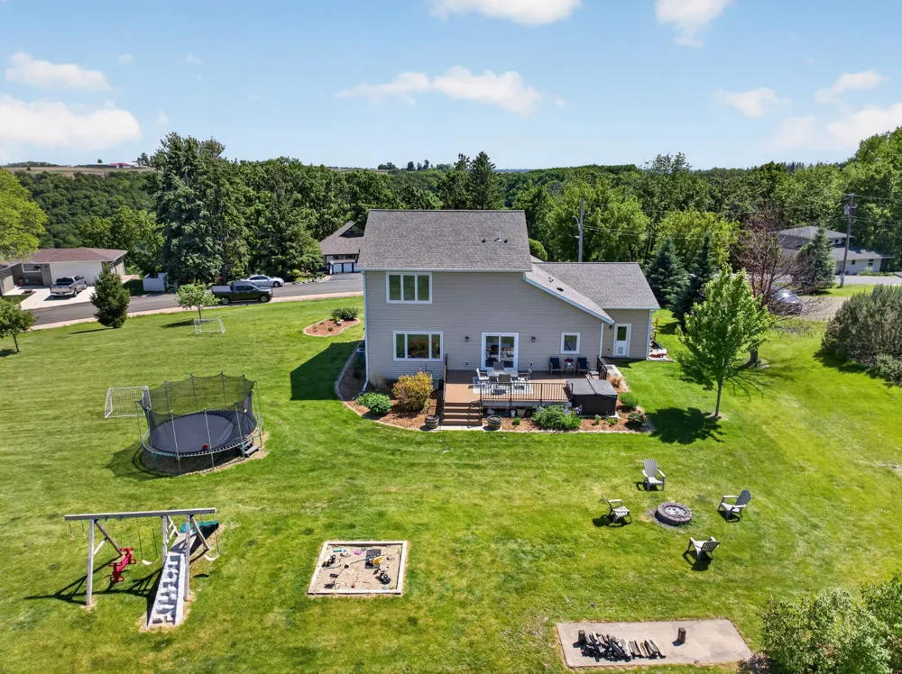 217 Skyline Drive Wabasha, MN 55981