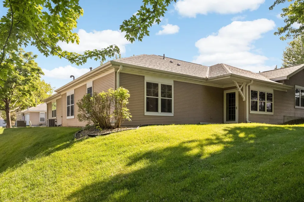 909 Bahls Drive Hastings, MN 55033