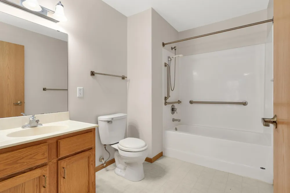 909 Bahls Drive Hastings, MN 55033