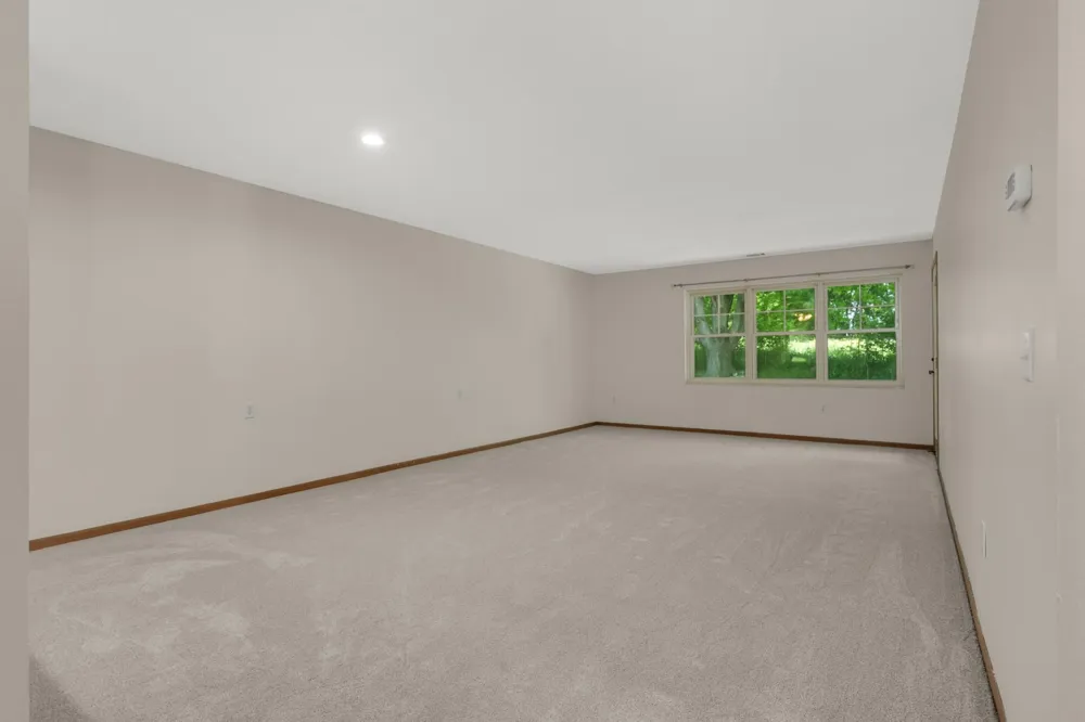 909 Bahls Drive Hastings, MN 55033