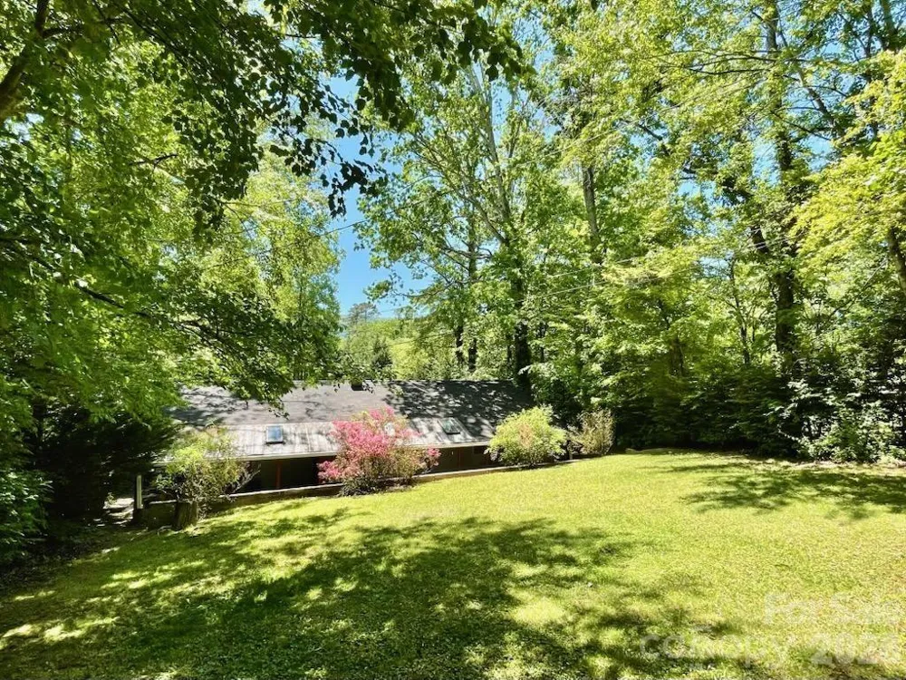 213 Park Lane Black Mountain, NC 28711