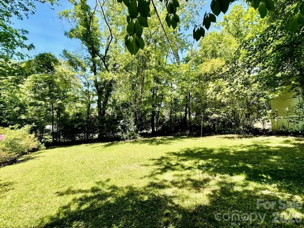 213 Park Lane Black Mountain, NC 28711