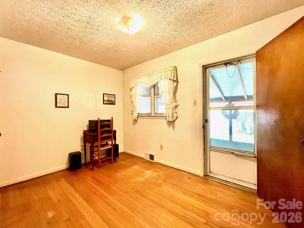 213 Park Lane Black Mountain, NC 28711