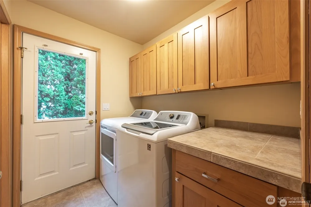 345 Lakefront Drive Orondo, WA 98843