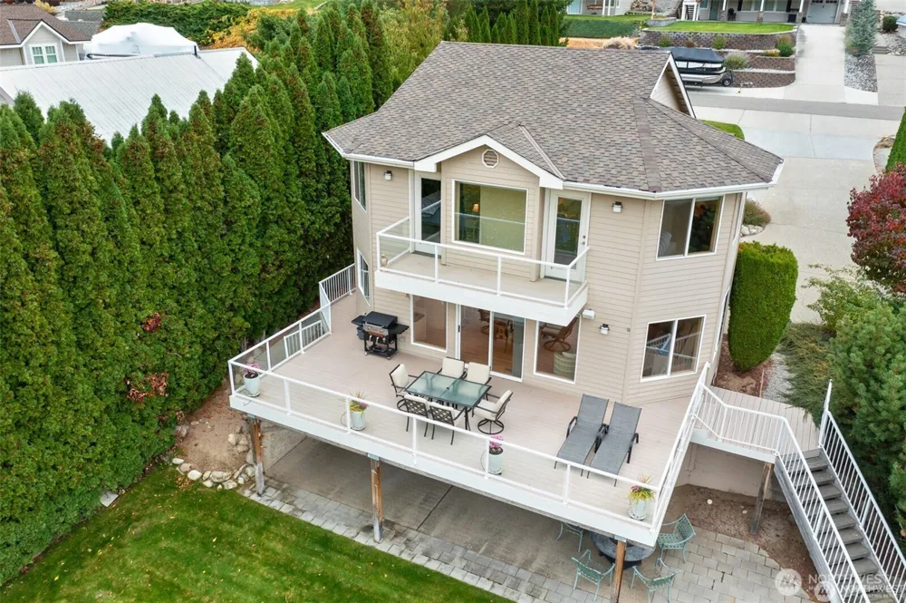 345 Lakefront Drive Orondo, WA 98843