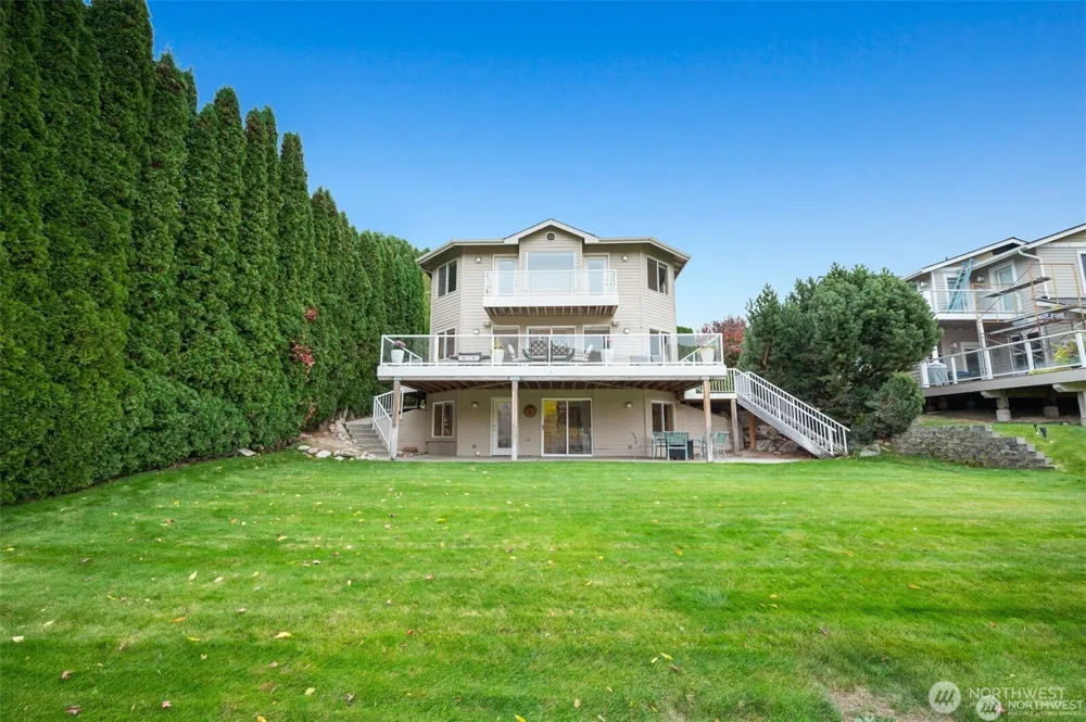 345 Lakefront Drive Orondo, WA 98843