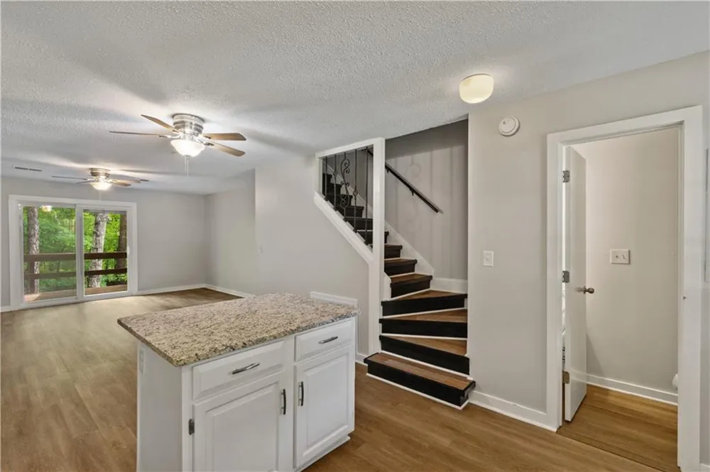 29 Mountain View Court Waleska, GA 30183