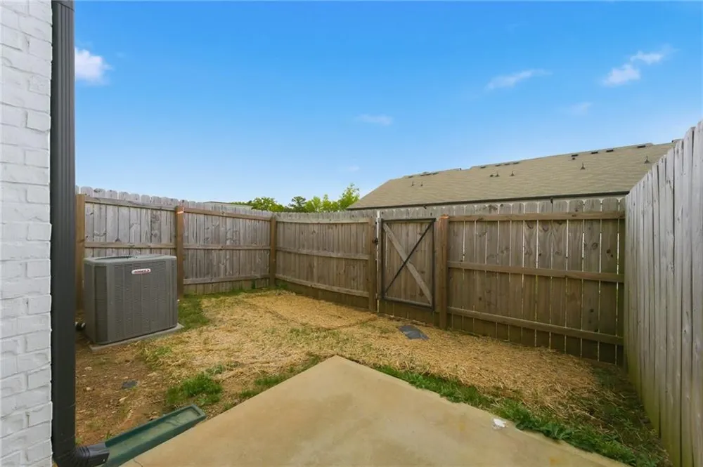 82 Auburn Run Lane Auburn, GA 30011