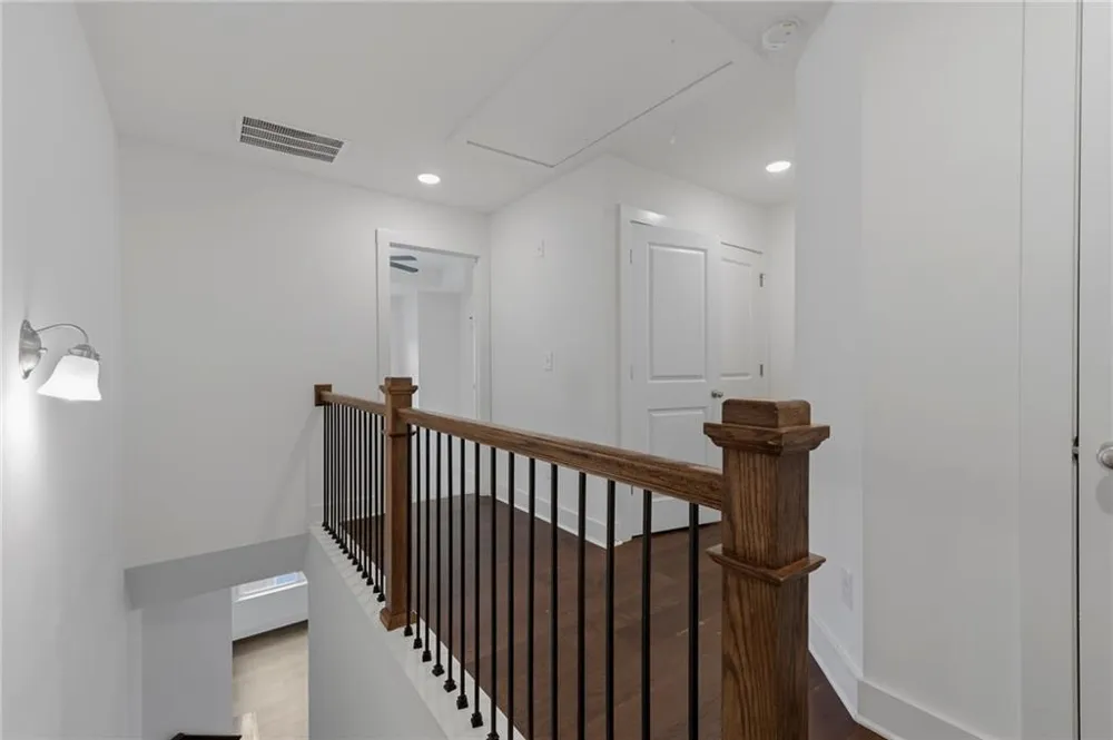82 Auburn Run Lane Auburn, GA 30011