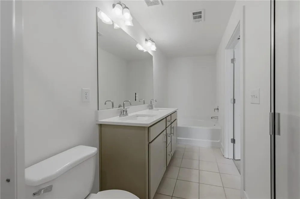 82 Auburn Run Lane Auburn, GA 30011
