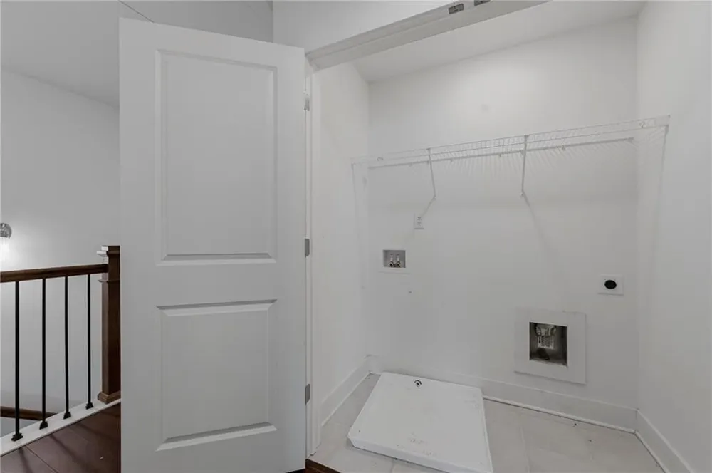 82 Auburn Run Lane Auburn, GA 30011