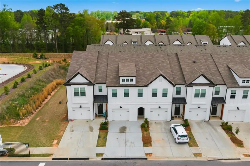 82 Auburn Run Lane Auburn, GA 30011