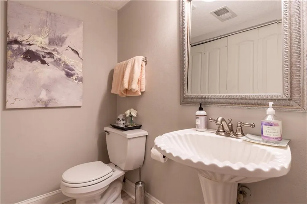 6900 Roswell Road #N13 Sandy Springs, GA 30328