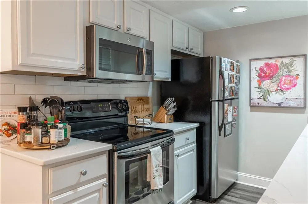 6900 Roswell Road #N13 Sandy Springs, GA 30328