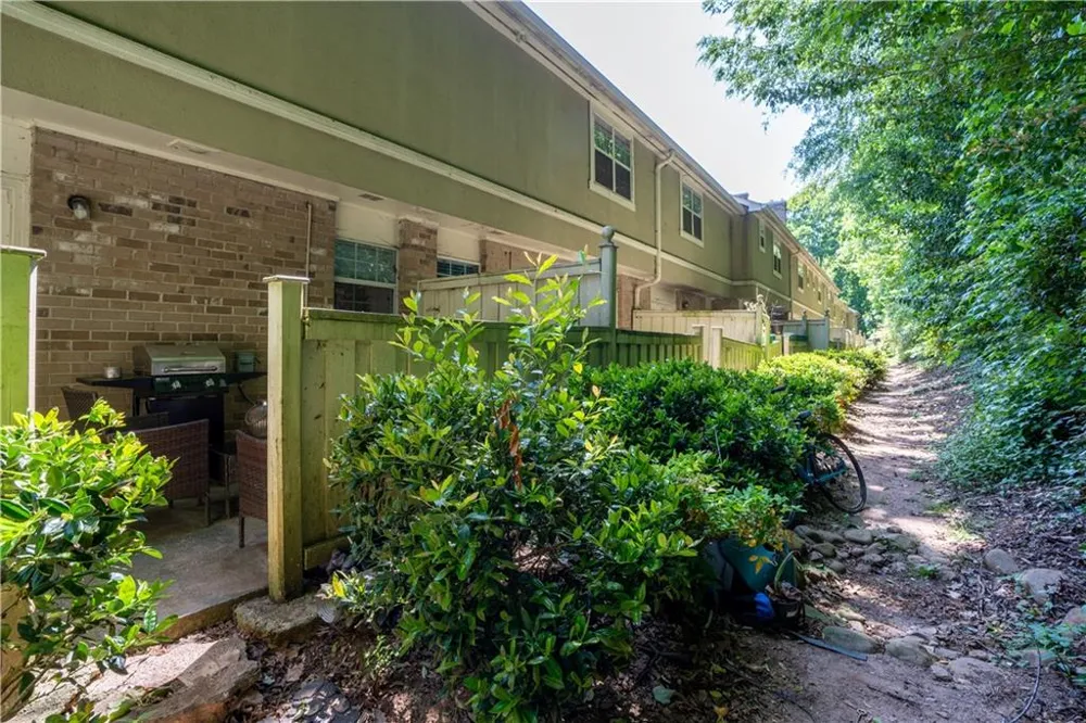 6900 Roswell Road #N13 Sandy Springs, GA 30328