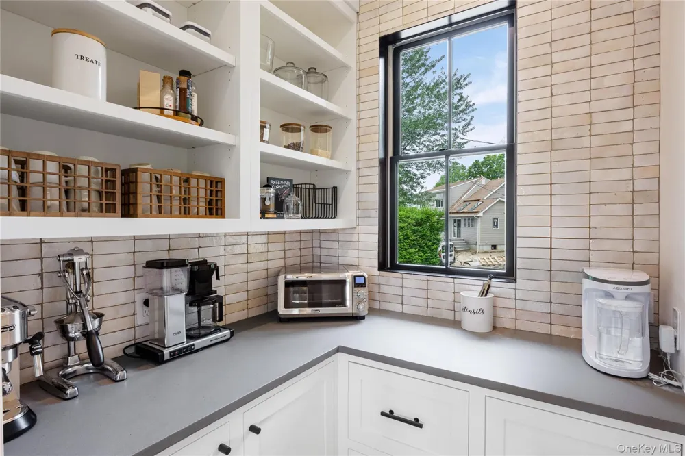 405 Williamsburgh Drive Southold, NY 11971