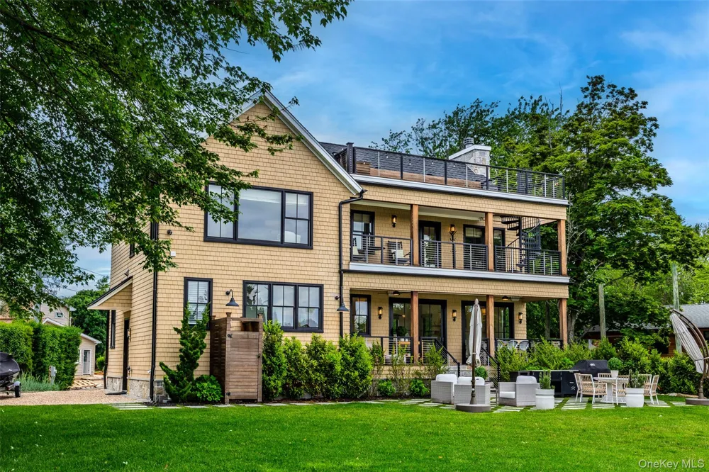 405 Williamsburgh Drive Southold, NY 11971