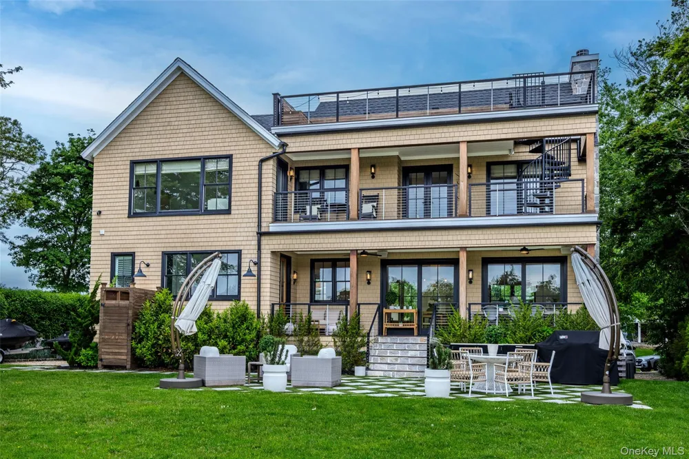 405 Williamsburgh Drive Southold, NY 11971