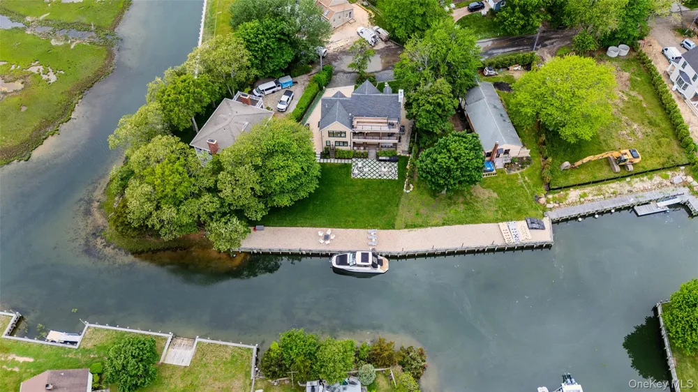 405 Williamsburgh Drive Southold, NY 11971